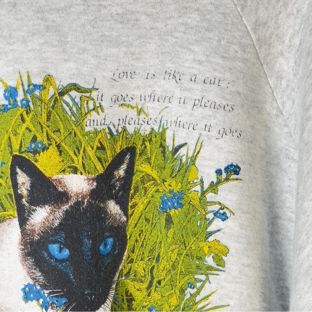 Vintage "Love Is Like A Cat" Siamese Cat Light Gray Crewneck Sweatshirt “88” - Picture 5 of 7